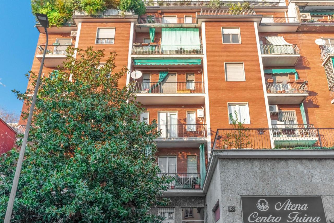 Bo13 -Crescenzago- Bright - Wifi - Elegant Apartment Milan Bagian luar foto